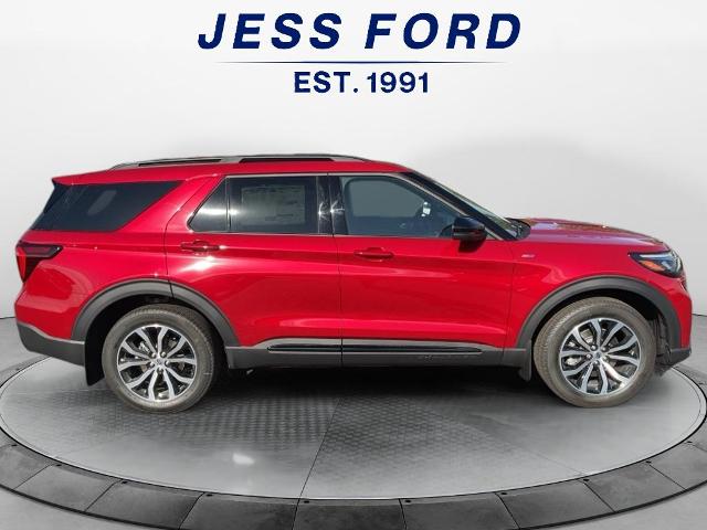 2025 Ford Explorer ST-Line photo 2