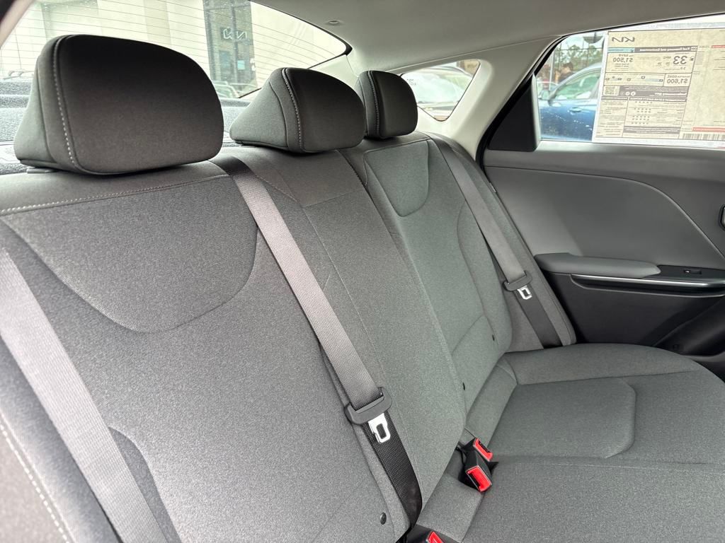 2025 Kia K4 LXS photo 27
