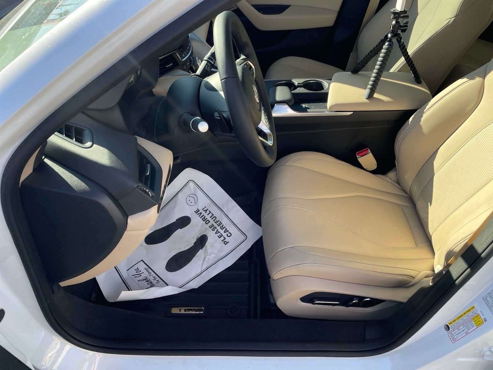 2025 Acura TLX Technology photo 15
