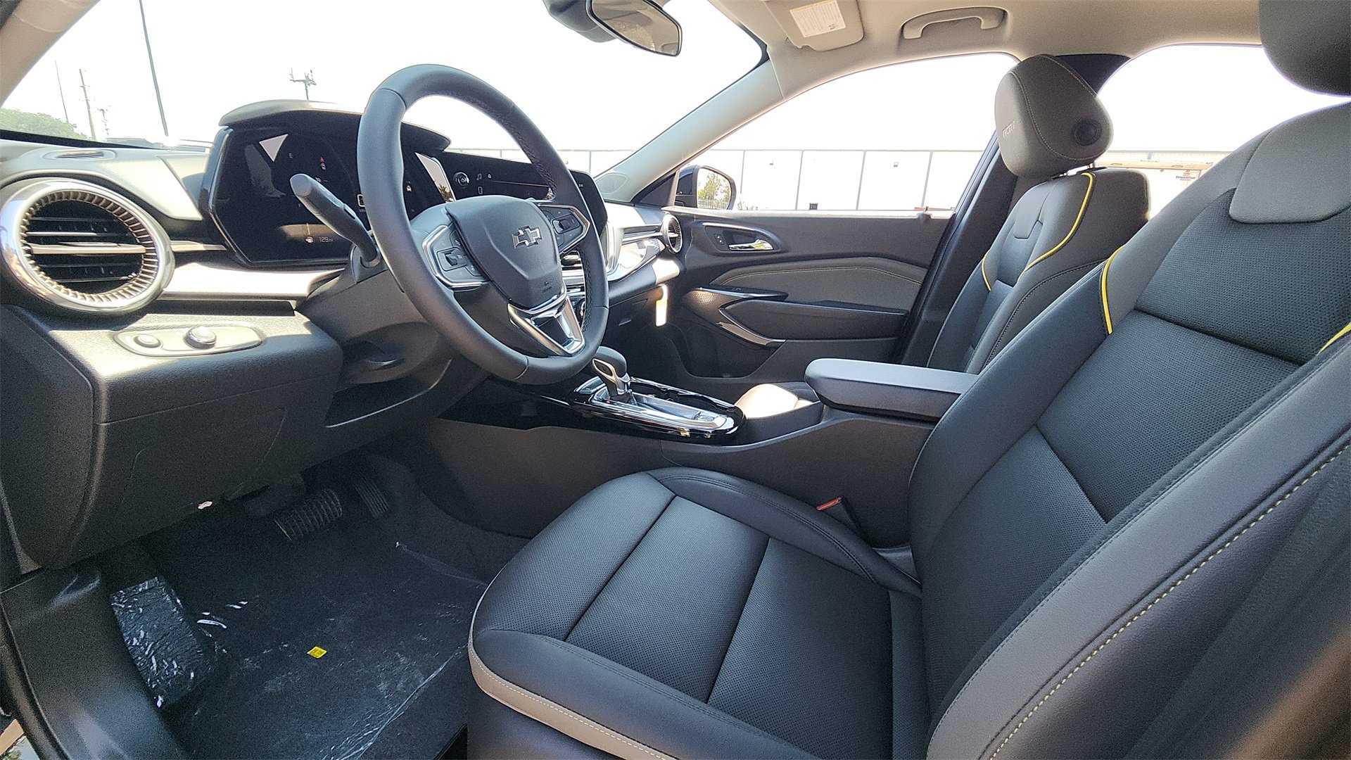 2025 Chevrolet Trax ACTIV photo 9