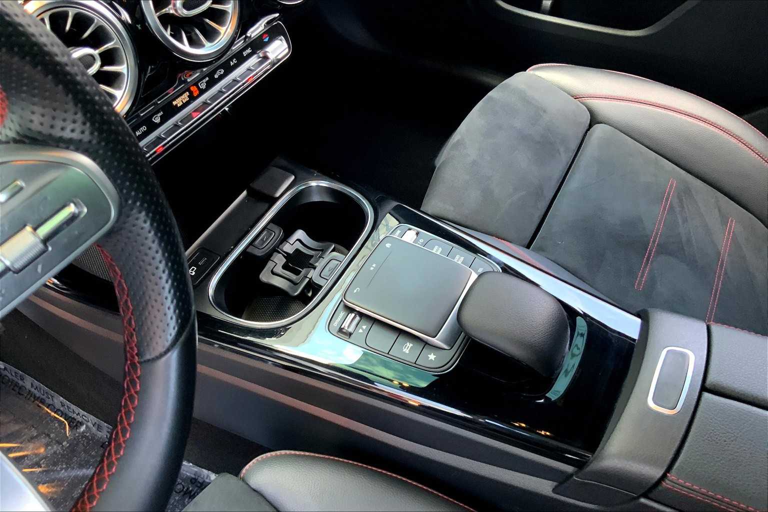 2021 Mercedes Benz A 220 photo 10