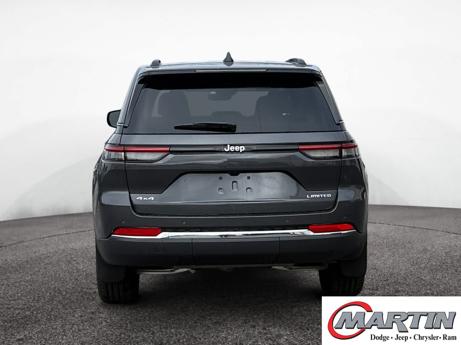 2025 Jeep Grand Cherokee Limited photo 4