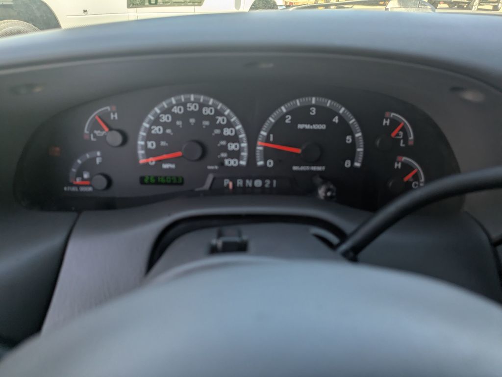 2002 Ford F-150 XLT photo 15