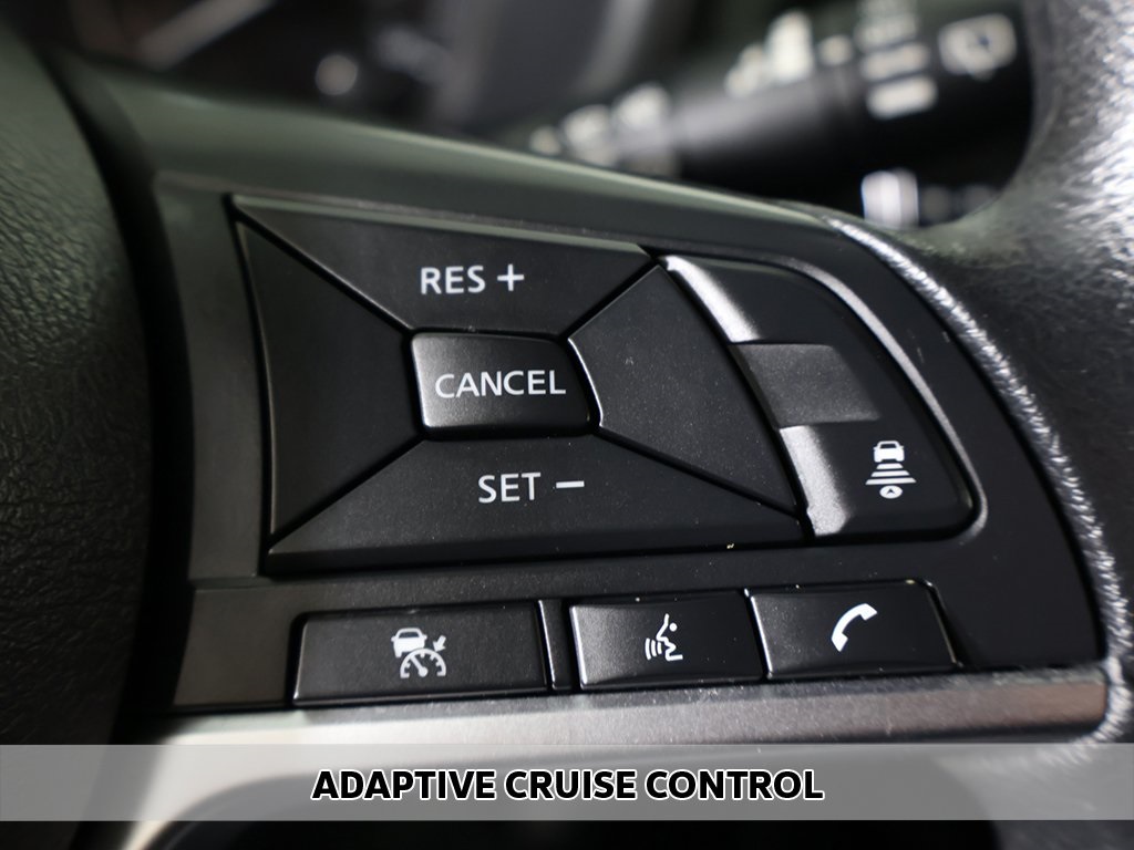 2023 Nissan Kicks SV photo 3