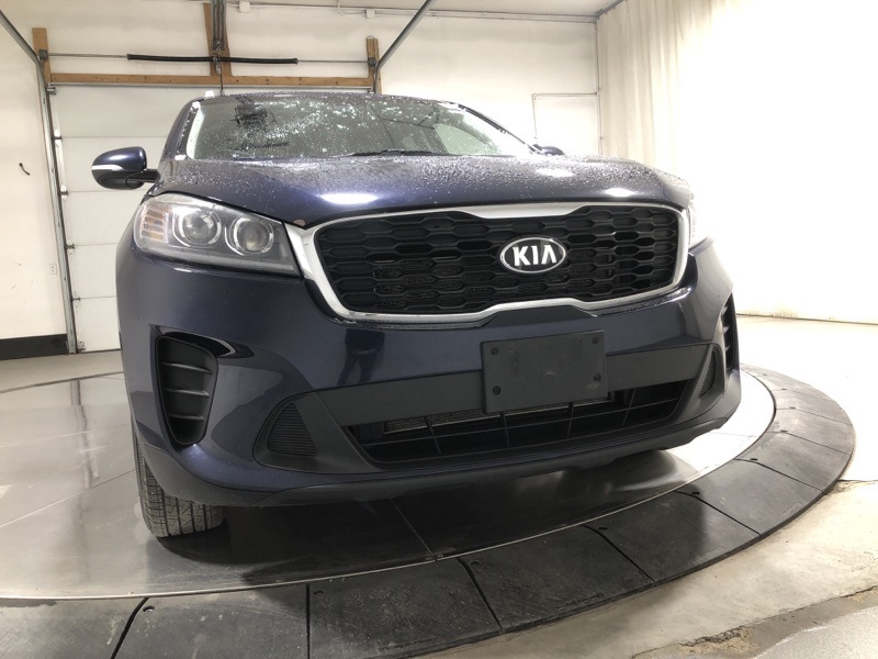 2019 Kia Sorento LX photo 2