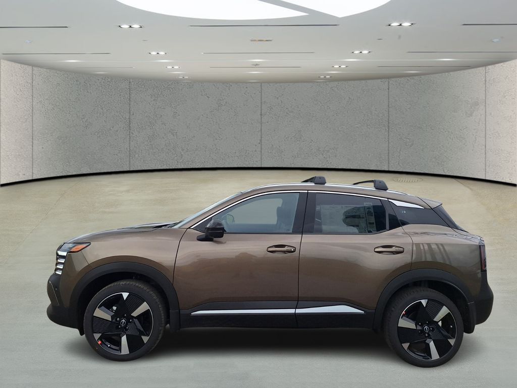 2026 Nissan Kicks SR photo 2