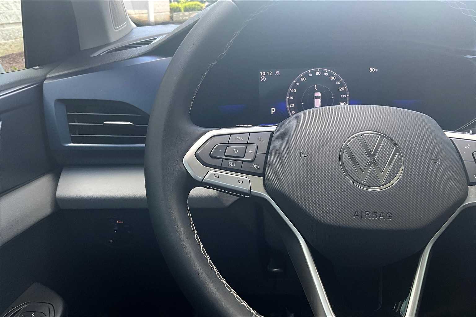 2023 Volkswagen Taos SE photo 20