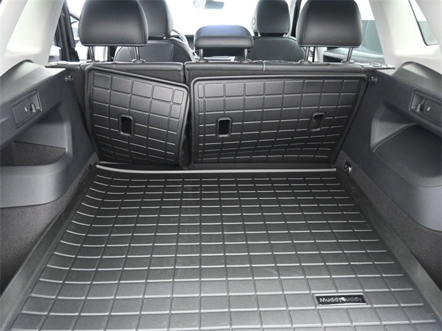 2025 Volkswagen Tiguan SE photo 14