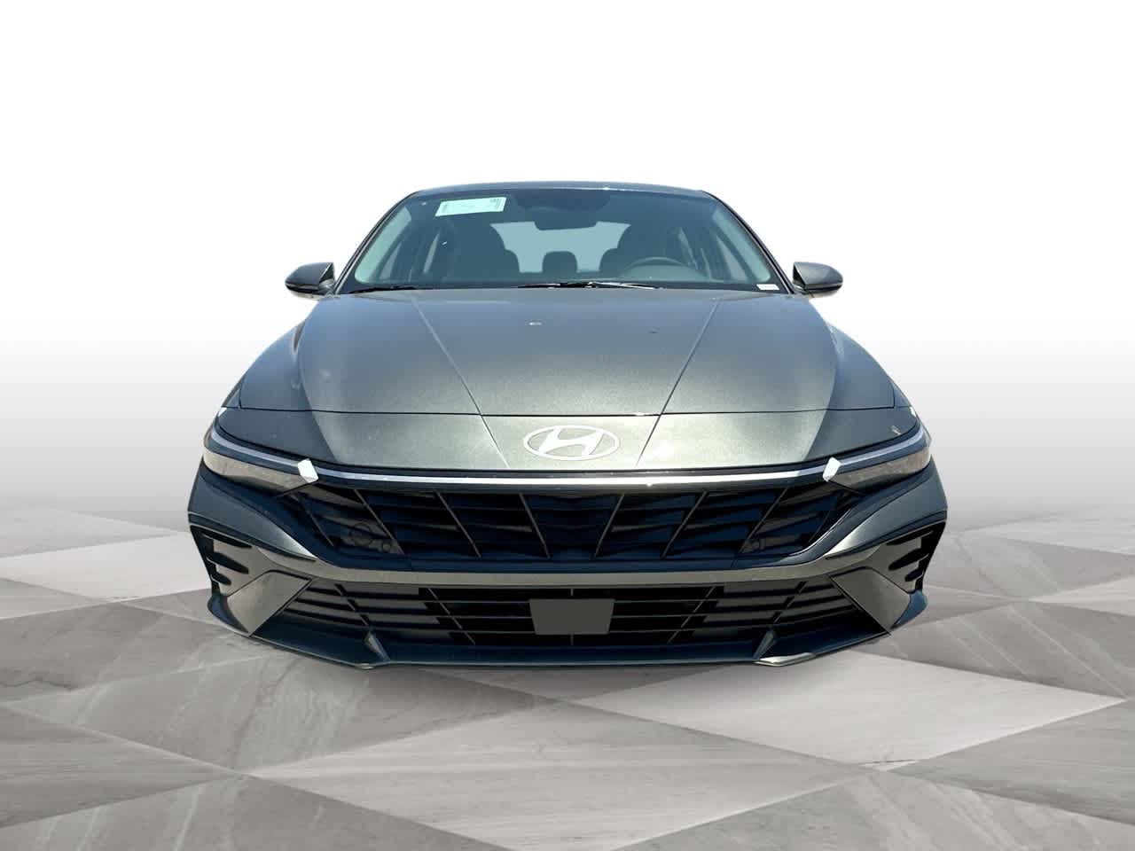 2025 Hyundai Elantra Limited photo 3