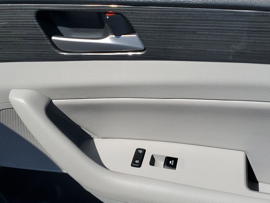 2019 Hyundai Sonata Limited photo 42