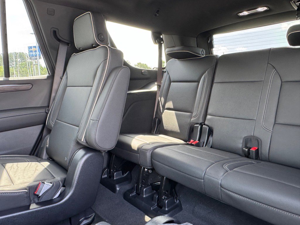 2025 Chevrolet Tahoe Premier photo 9