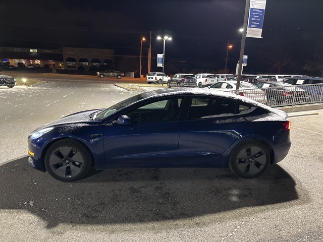 2022 Tesla Model 3 Base's photo