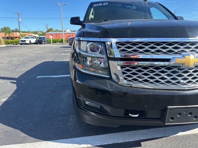 2017 Chevrolet Tahoe LT photo 3