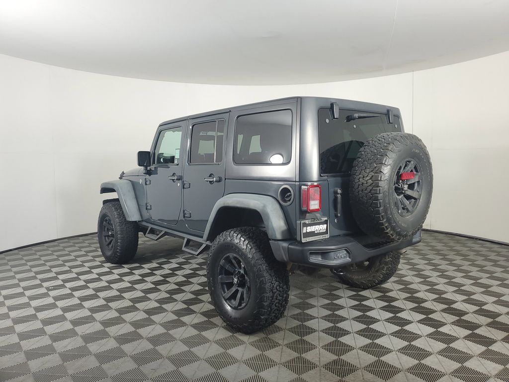 2016 Jeep Wrangler Unlimited Rubicon photo 6