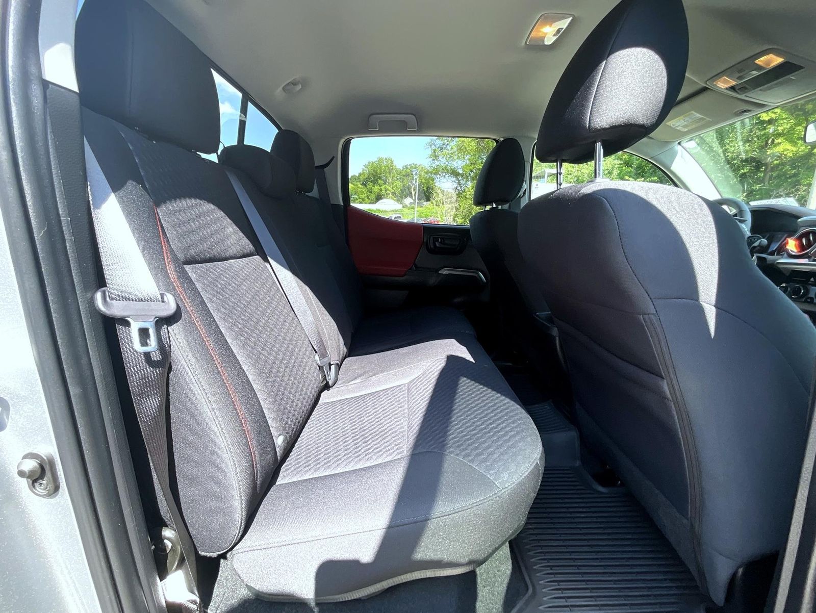 2023 Toyota Tacoma SR5 photo 18