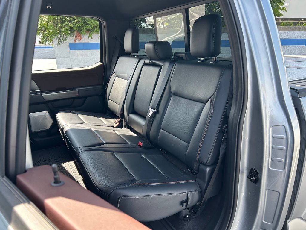 2023 Ford F-150 Lariat photo 17