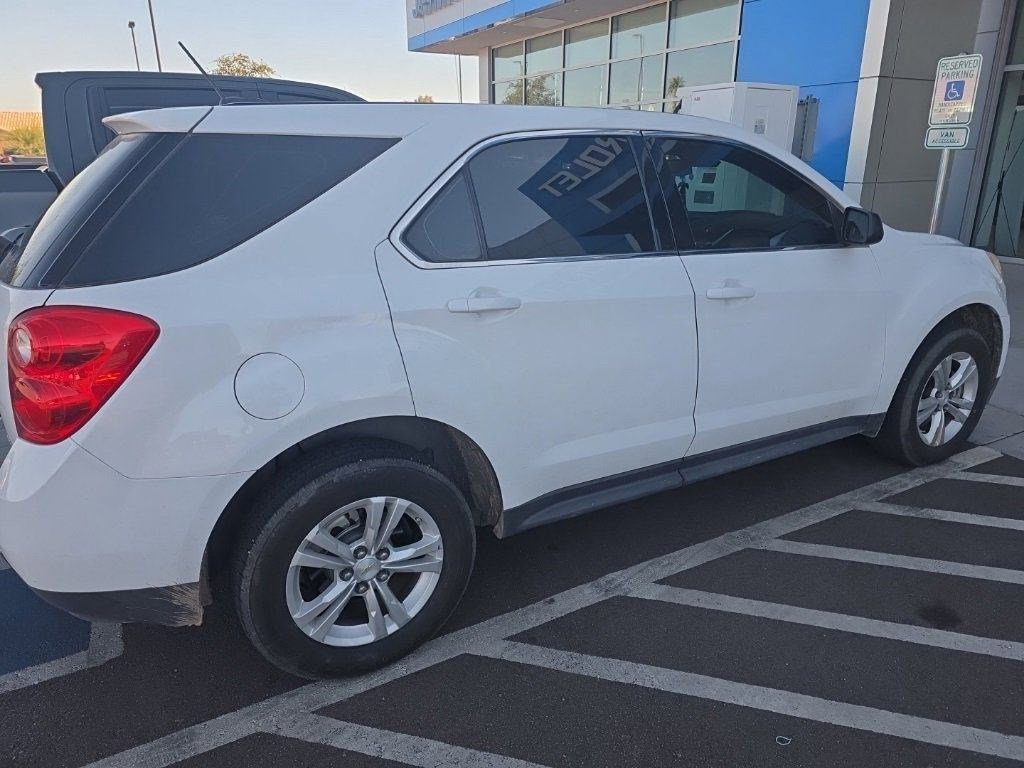 2015 Chevrolet Equinox LS photo 3