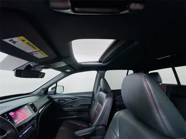 2022 Honda Ridgeline Black Edition photo 8