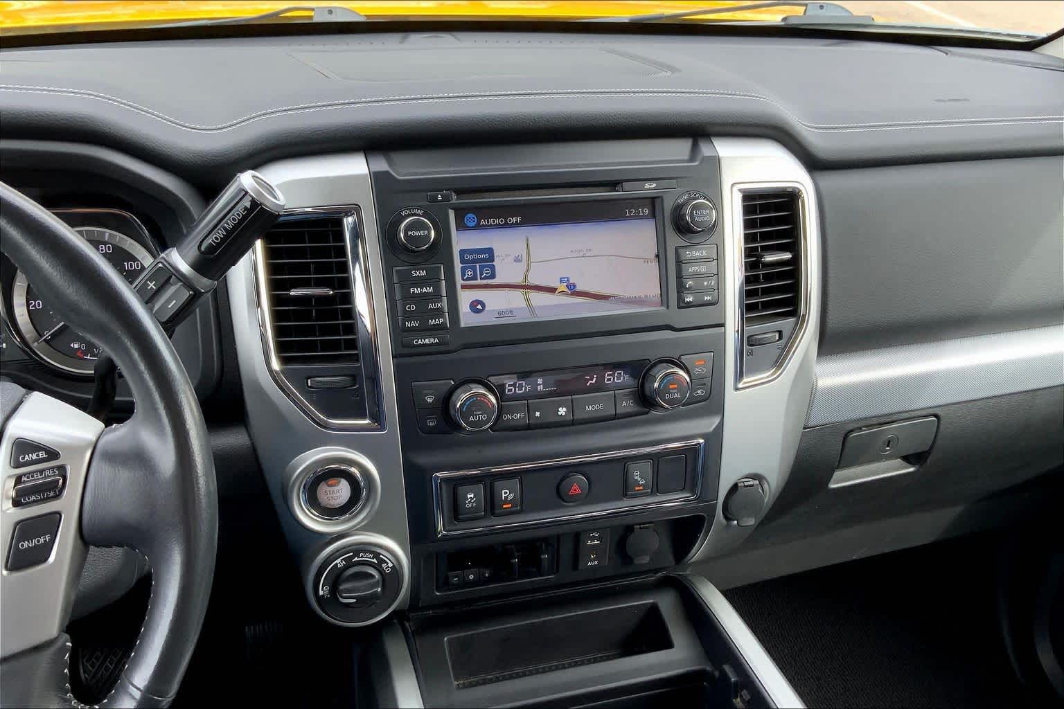 2018 Nissan Titan PRO-4X photo 4