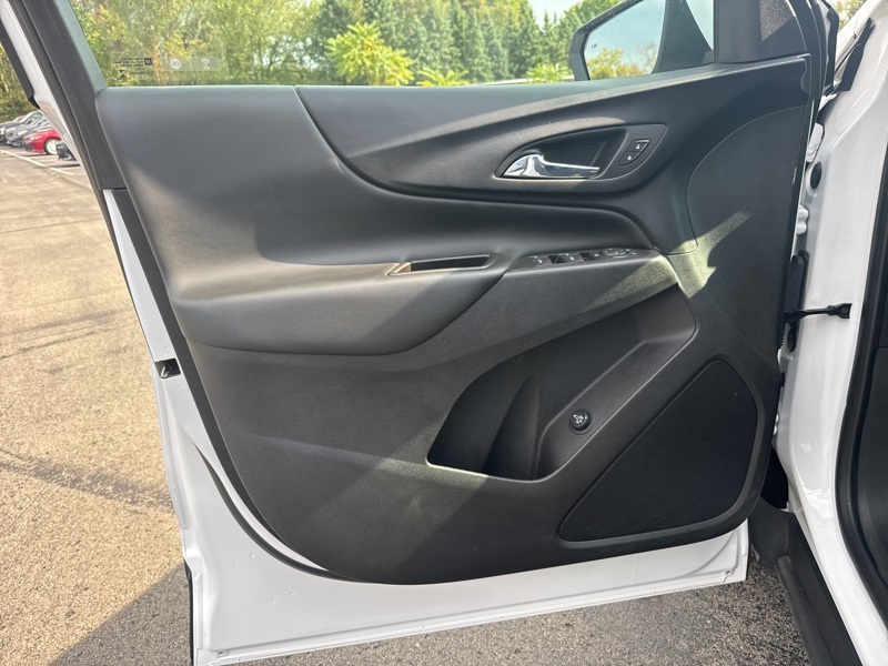 2021 Chevrolet Equinox LT photo 14