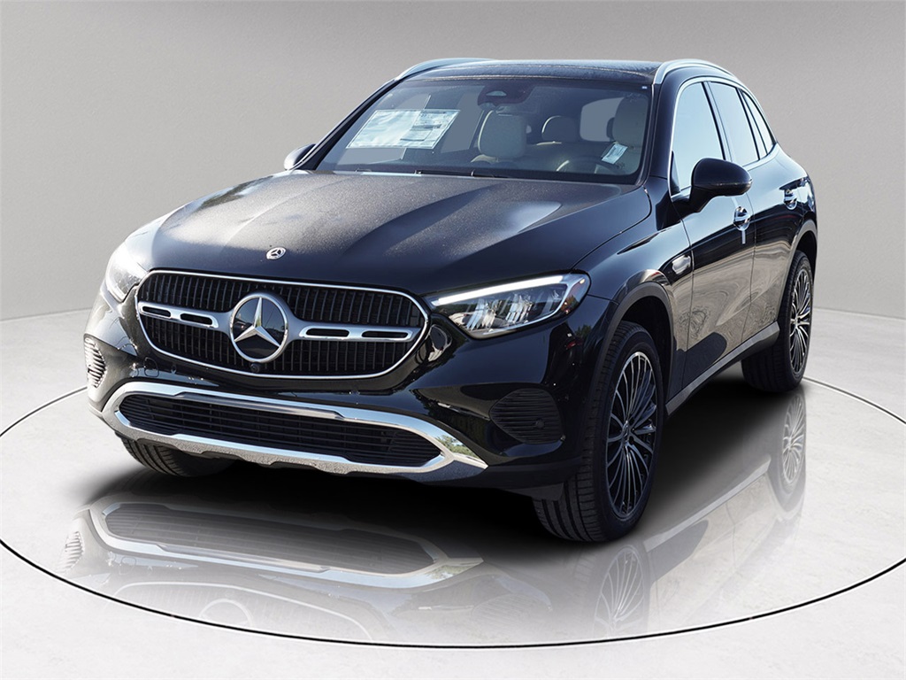2026 Mercedes Benz GLC 300 photo 3