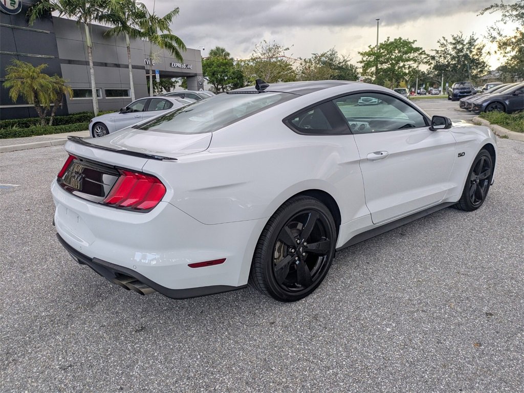 2022 Ford Mustang GT photo 3