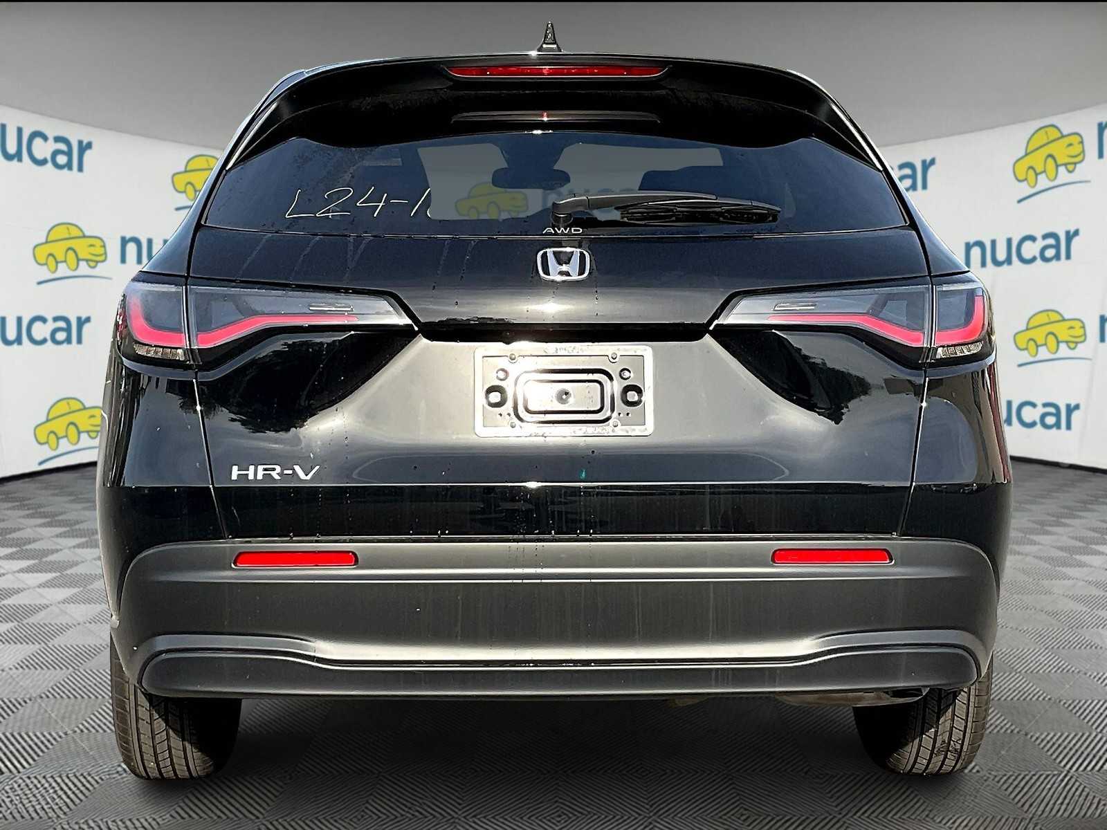 2026 Honda HR-V LX photo 5
