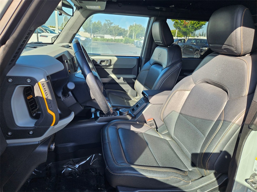 2023 Ford Bronco Badlands photo 12