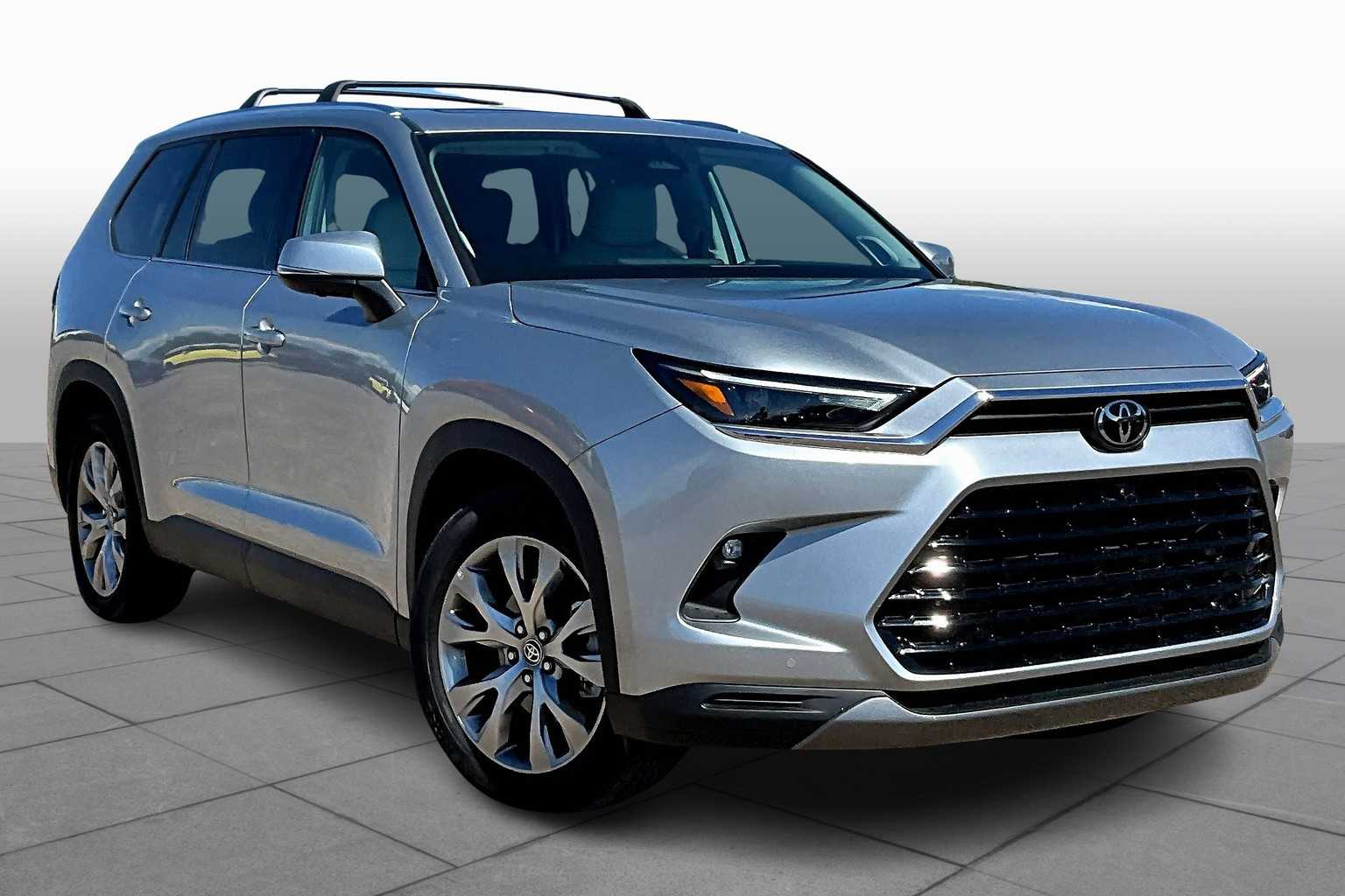 2024 Toyota Grand Highlander Limited photo 2