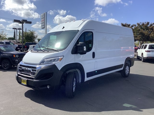 2026 Ram ProMaster 2500 Cargo Van photo 3