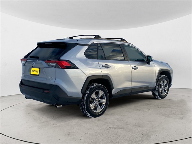 2024 Toyota RAV4 XLE photo 4