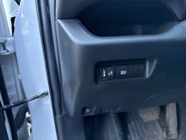 2023 Toyota RAV4 Hybrid SE photo 8