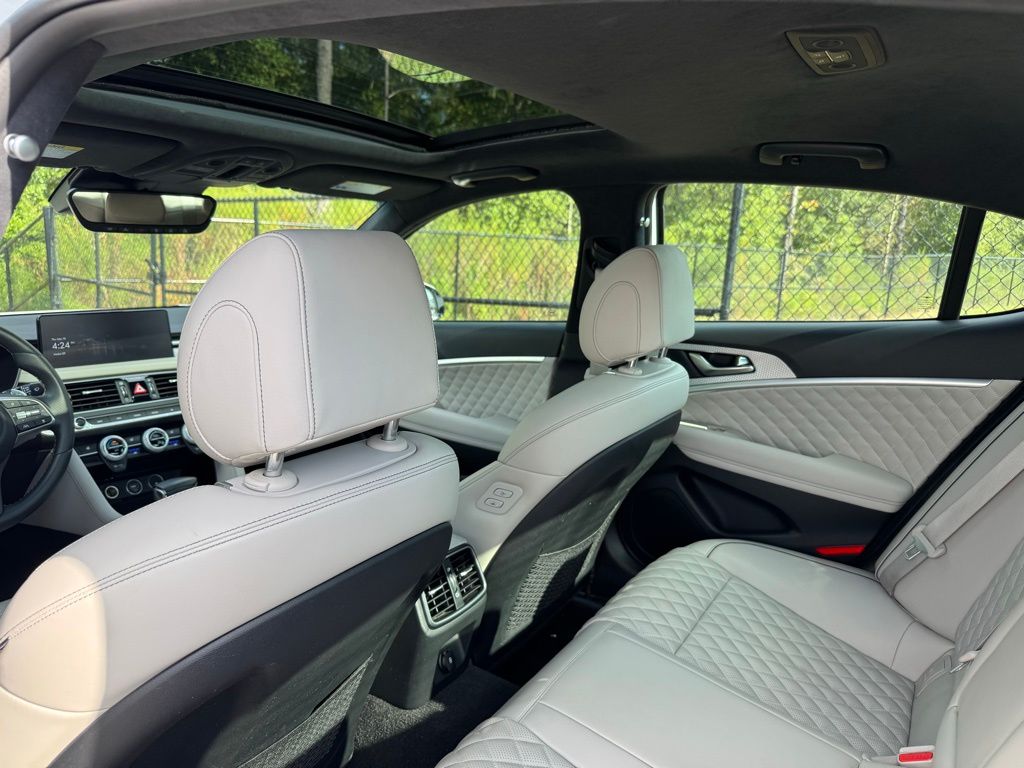 2023 Genesis G70 3.3T Sport Prestige photo 20