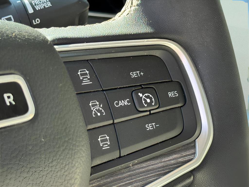 2024 Jeep Wagoneer L Series II photo 19