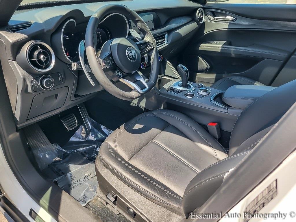 2024 ALFA ROMEO STELVIO - Image 9