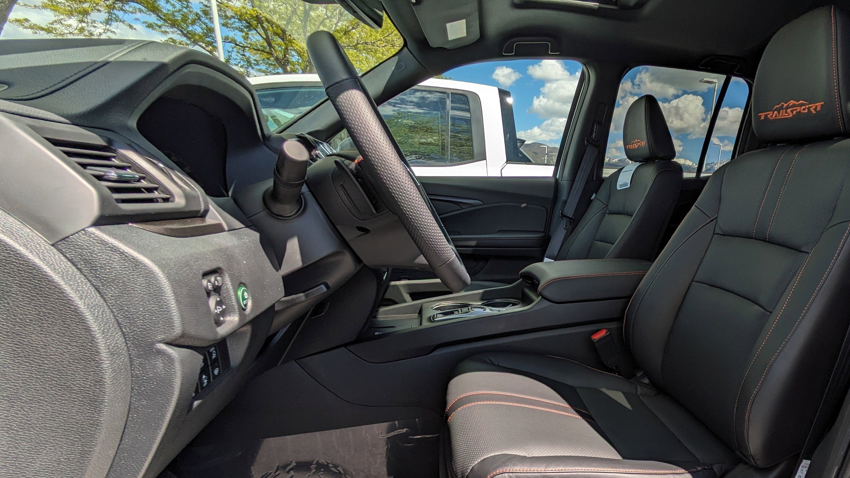 2025 Honda Ridgeline TrailSport photo 13