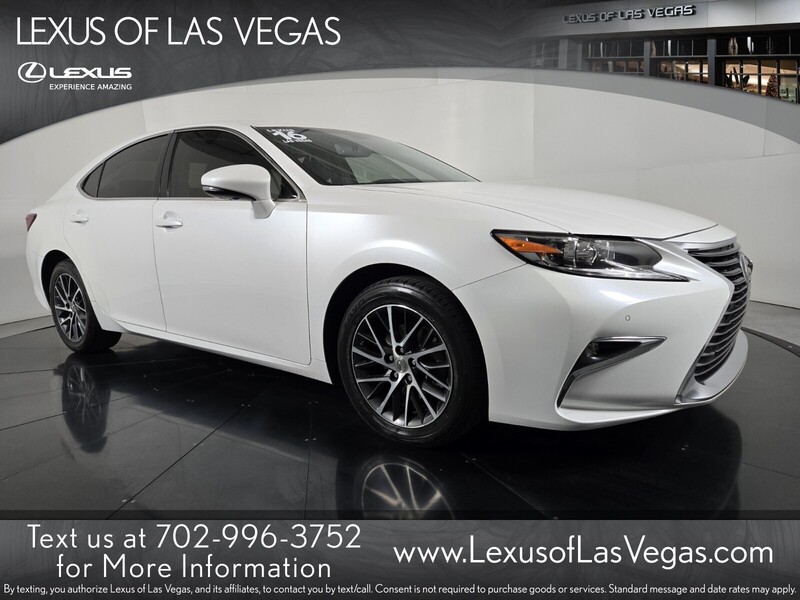 2016 Lexus ES 350's photo