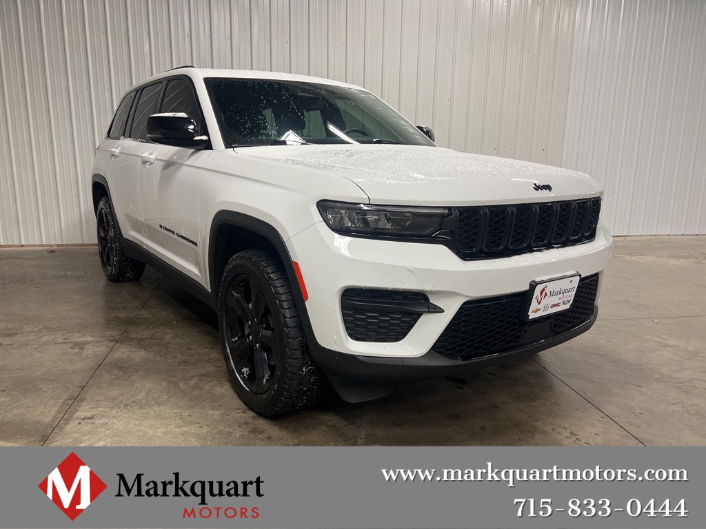 2023 Jeep Grand Cherokee Altitude's photo