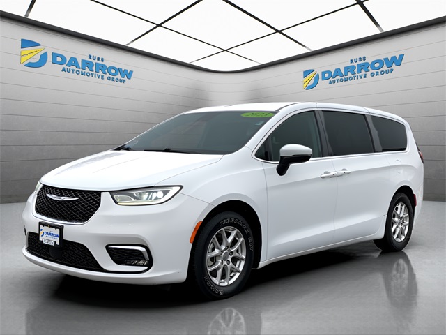 2023 Chrysler Pacifica Touring L's photo