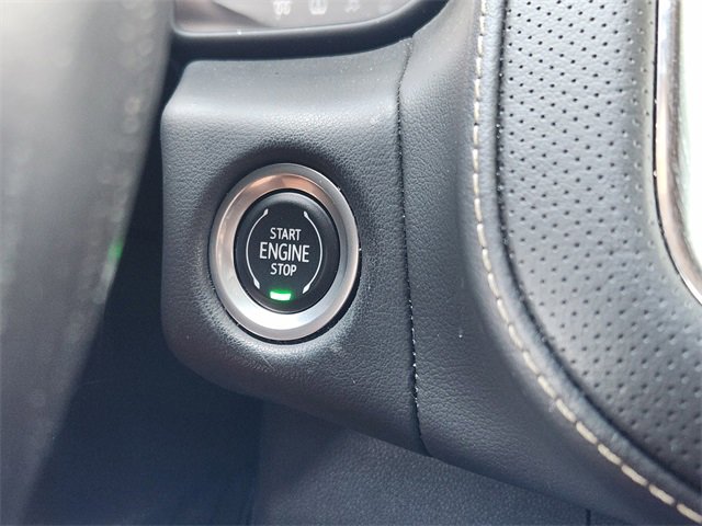 2022 Gmc Yukon SLT photo 18