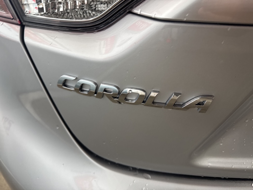 2022 Toyota Corolla L photo 18