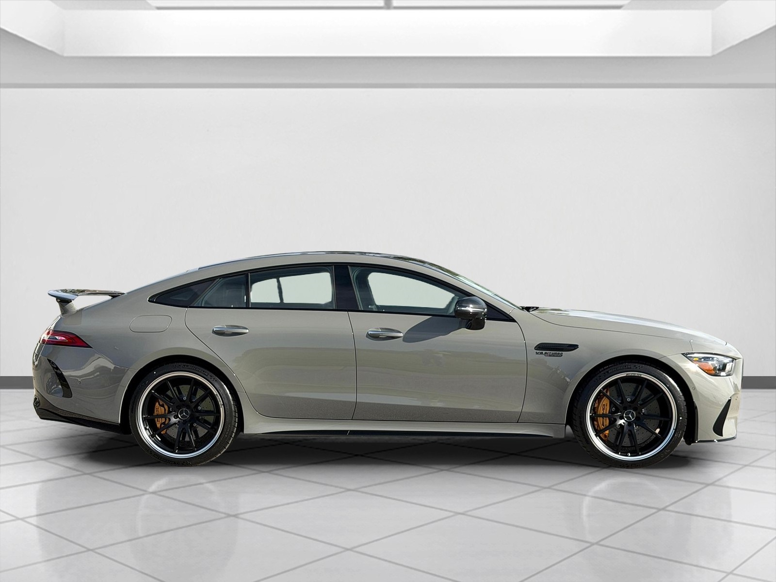 2026 Mercedes Benz AMG GT 63 S photo 2