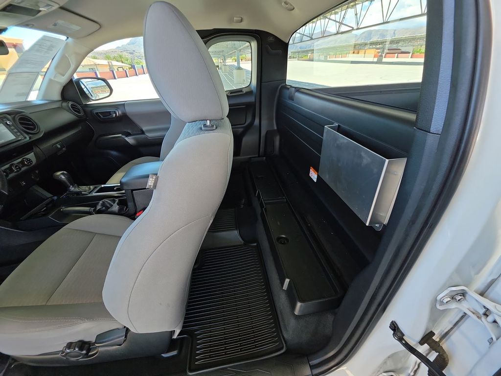 2018 Toyota Tacoma SR photo 25