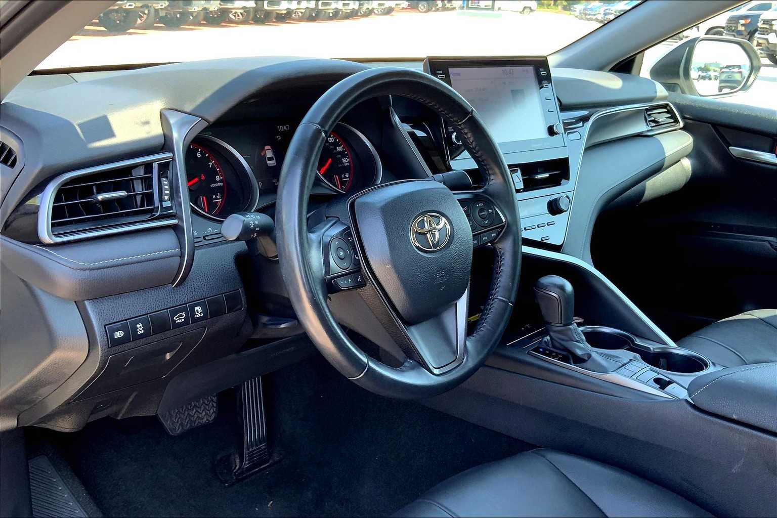 2023 Toyota Camry XSE photo 16