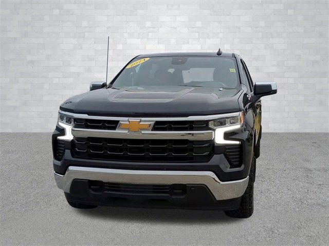 2024 Chevrolet Silverado 1500 LT photo 3