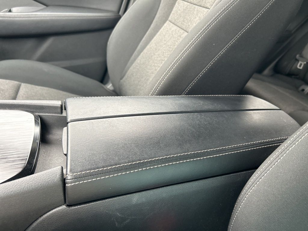 2024 Nissan Rogue SV photo 31