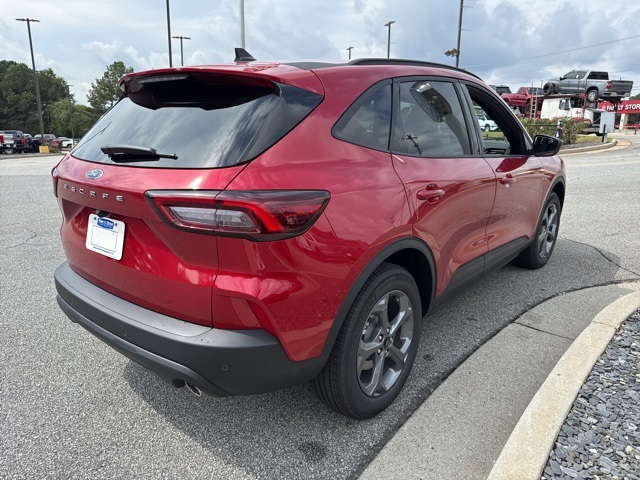 2026 Ford Escape ST-Line photo 11