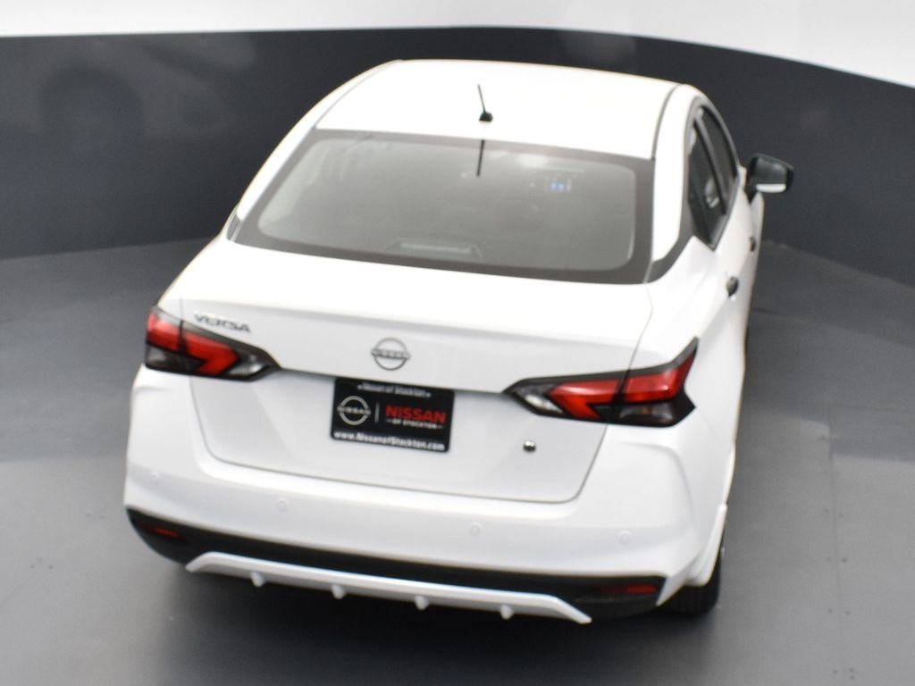 2025 Nissan Versa 1.6 S photo 42