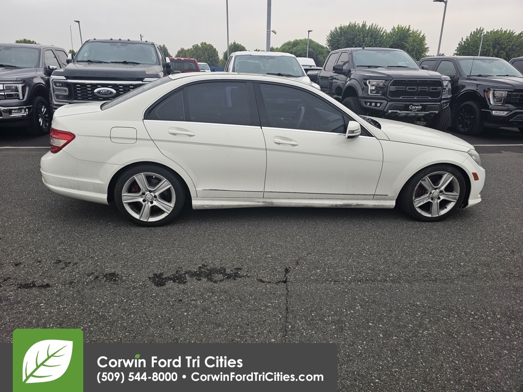 2011 Mercedes Benz C 300 Sport 4MATIC Sedan photo 3