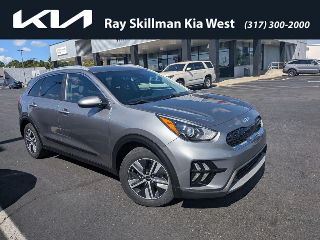 2022 Kia Niro LXS's photo